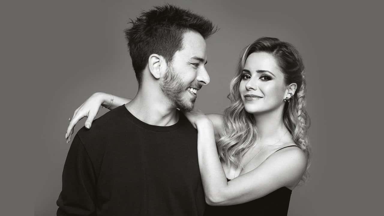 Sandy & Junior: A História backdrop