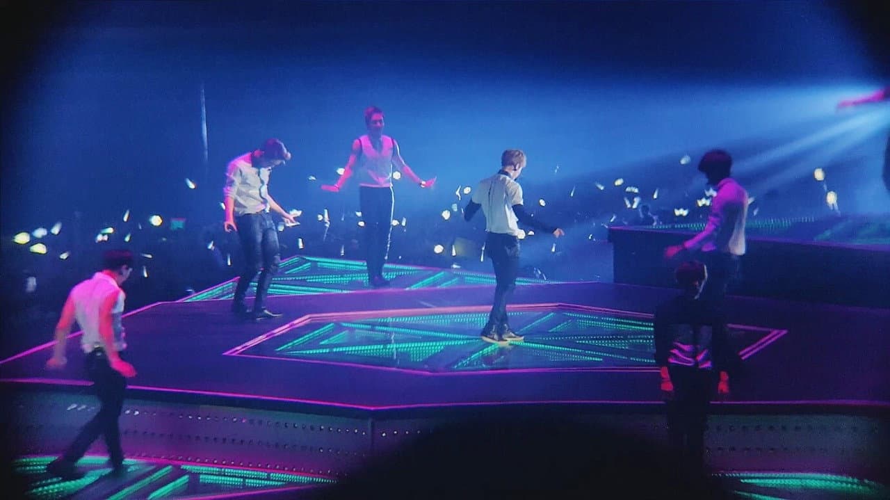 EXO PLANET #2 The EXO'luxion in Seoul backdrop