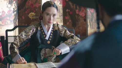 Episode 7 still